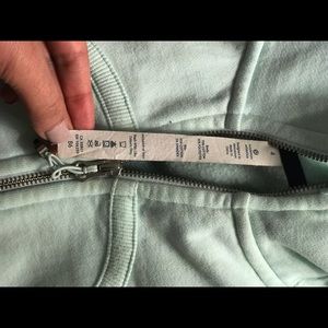 Lululemon mint sweat shirt - size 4